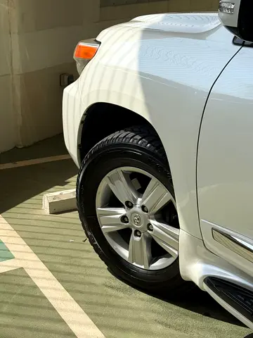 2015 Toyota LAND CRUISER — миниатюра 11