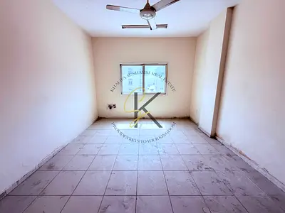 2 BHK APARTMENT FOR FAMILY // NEAR GALAXY SUPER MARKET // ROAD SIDE BUILDING