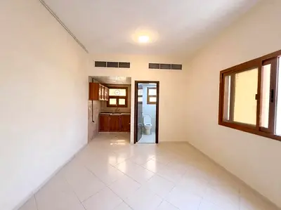 Front of Road Luxury Studio Flat Seprate Kitchen In Muwaileh
