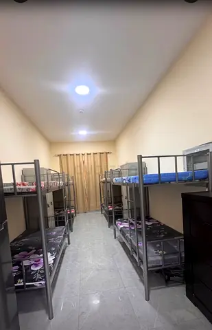 MALE (Gents) BEDSPACE VERY NEAR TO ADCB(karama) metro-IN BRAND NEW BUILDING