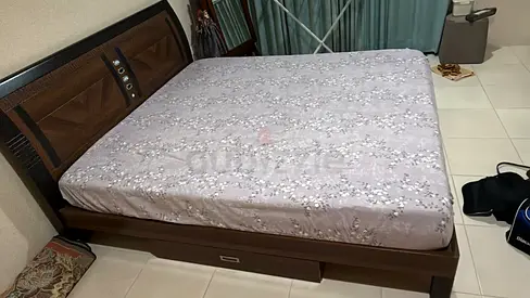 Queen wooden bed frame with storage drawers - good condition
