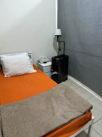 BEDSPACE AD LADIES ONLY EXTREMELY CLEAN BEDSPACE GOLF COURSE VIEW