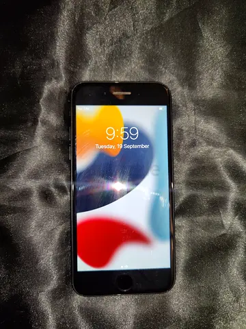 iPhone 7 128GB Black with Facetime