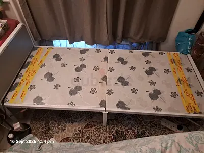 Foldable single metal bed frame with mattress base