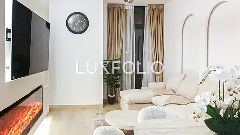 FULLY FURNISHED | UPGRADED | VACANT