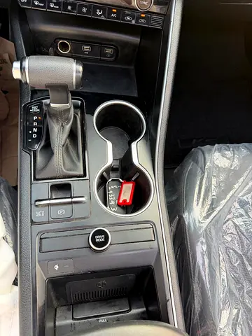 2022 KIA K5 — миниатюра 11