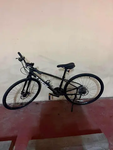 Used Trek hybrid/road bike - good condition