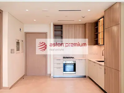Spacious 1 BR | Park View | Beautifully Maintained