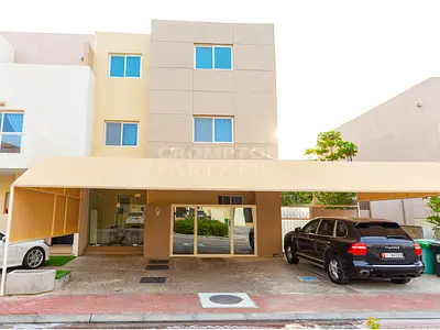 Single Row 5BR Villa | Road View | Swimming Pool