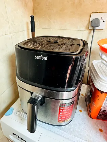 Sanford Air Fryer - Working Condition, Good for Home Use