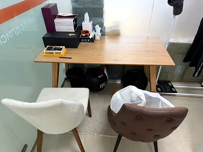 kitchen table and chairs