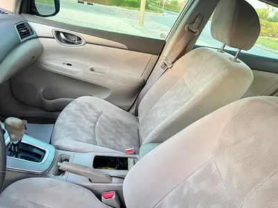 2013 Nissan SENTRA 照片 9