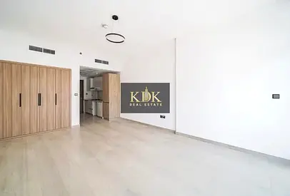 Modern Studio | Spacious | Unfurnished | Vacant