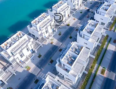 Ready 4BR Sea Villa: 5Y Payment, Freehold, 2Y Free Services, 10% Cash Off & Visa