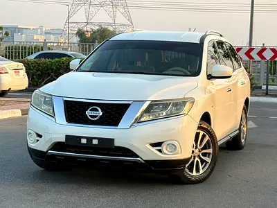 NISSAN PATHFINDER S 4WD - GCC SPECS - ACCIDENT FREE - EXCELENT CONDITION