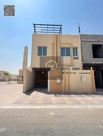 تاون هاوس للإيجار في الزاهية بالقرب من المسجد | 3 طوابق | 3 غرف ماستر | صالتين وغرفة خادمة وروف