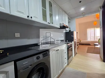 Briliant Offer Upgraded Furinshed High Floor Studio