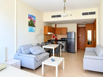 Upgraded/ Big layout / Vacant | Furnished | Clean