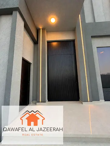 LUXURY VILLA IN AL AWIR FIRST 5 bed room 1halls 1 living 1 dining 1 kitchen garden maids room store laundry parking kids play area DRIVER ROOM very nice location. near to EMIRATES ROAD road and near d