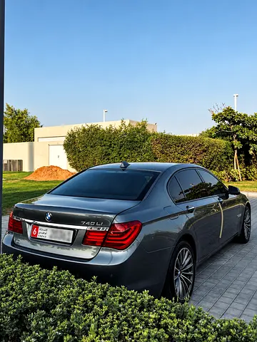 صورة 3 لـ 2010 BMW 7-SERIES