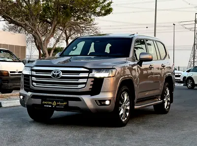 2025 Toyota Land Cruiser GXR 4.0l, Dealer Warranty, GCC Specifications