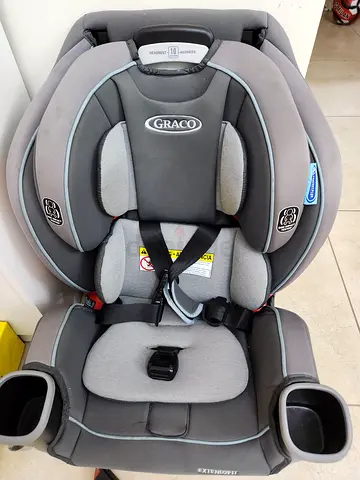 Graco Extend2fit Convertible Car Seat - Grey, Very Good Condition