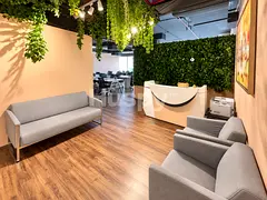 Fitted Office | High Floor | Canal View