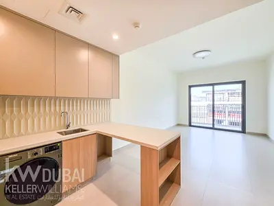 Distress Deal | Brand New Studio | Vacant