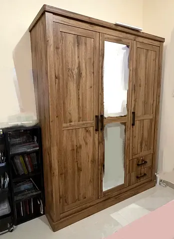 3-door wooden wardrobe with mirror - good condition