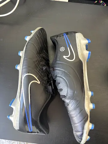 Nike Football Boots Black and Blue