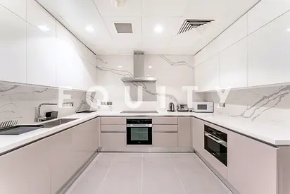 Exclusive | Private Garage | Upgraded