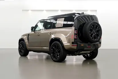 2025 LAND Rover DEFENDER — фото 3