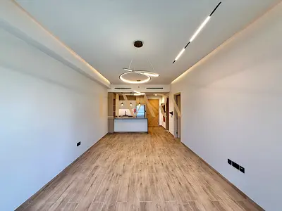 Spacious 1BR | Bright Layout | Flexible Cheques