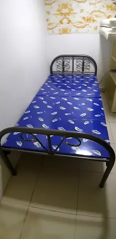 Folding bed (with free mattress)