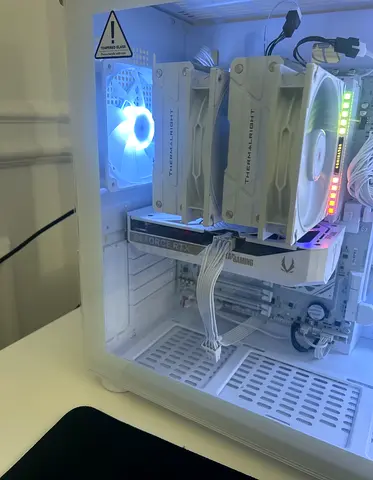 5060ti 16GB ZOTAC WHITE