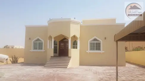For sale: A single-story villa in Al Rahmaniyah suburb, Al Kashisha 2 area. The area is located on Emirates Road and very close to Al Zaid Road. All s