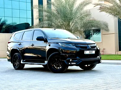Mitsubishi Montero Sport 2016 GLX Medium Line GCC Spec | Signature edition kit | perfect condition