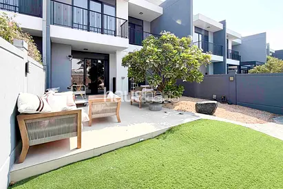 Fully Renovated I Next to Pool I Must See
