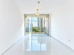 SPACIOUS STUDIO !! WITH KITCHEN APPLIANCES!! READY TO MOVE