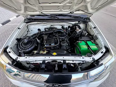 صورة 10 لـ 2012 Toyota FORTUNER