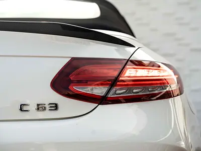 2017 Mercedes-BENZ C-CLASS — фото 8