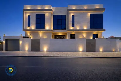 Upscale 5-bedroom corner villa at an attractive price.