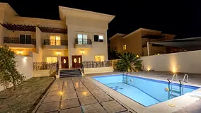 Amazing offer 4 Badroom villa with pool and very big terrace price 135k