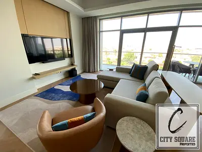 Vacant Corner unit with Full Skyline View