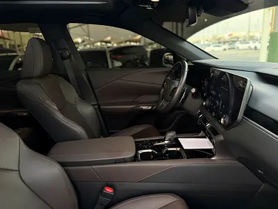 2023 Lexus RX-Series RX 350 Prestige GCC Specs Under warranty and serviced by Al-Futtaim Motors.