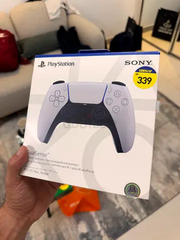 PlayStation 5 Dualsense controller