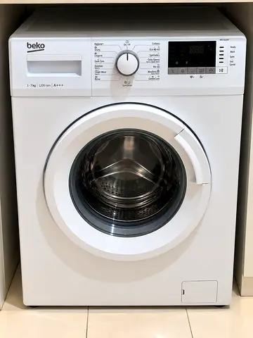 Beko 7kg Front Load Washing Machine - Good Condition