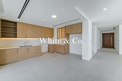 Single row | Brand new | Corner plot unit