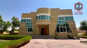 FULLY UPGRADED | SERVANT BLOCK | STUNNING GARDEN