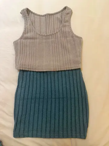 Co-ord set size - xs-s both pieces 100aed